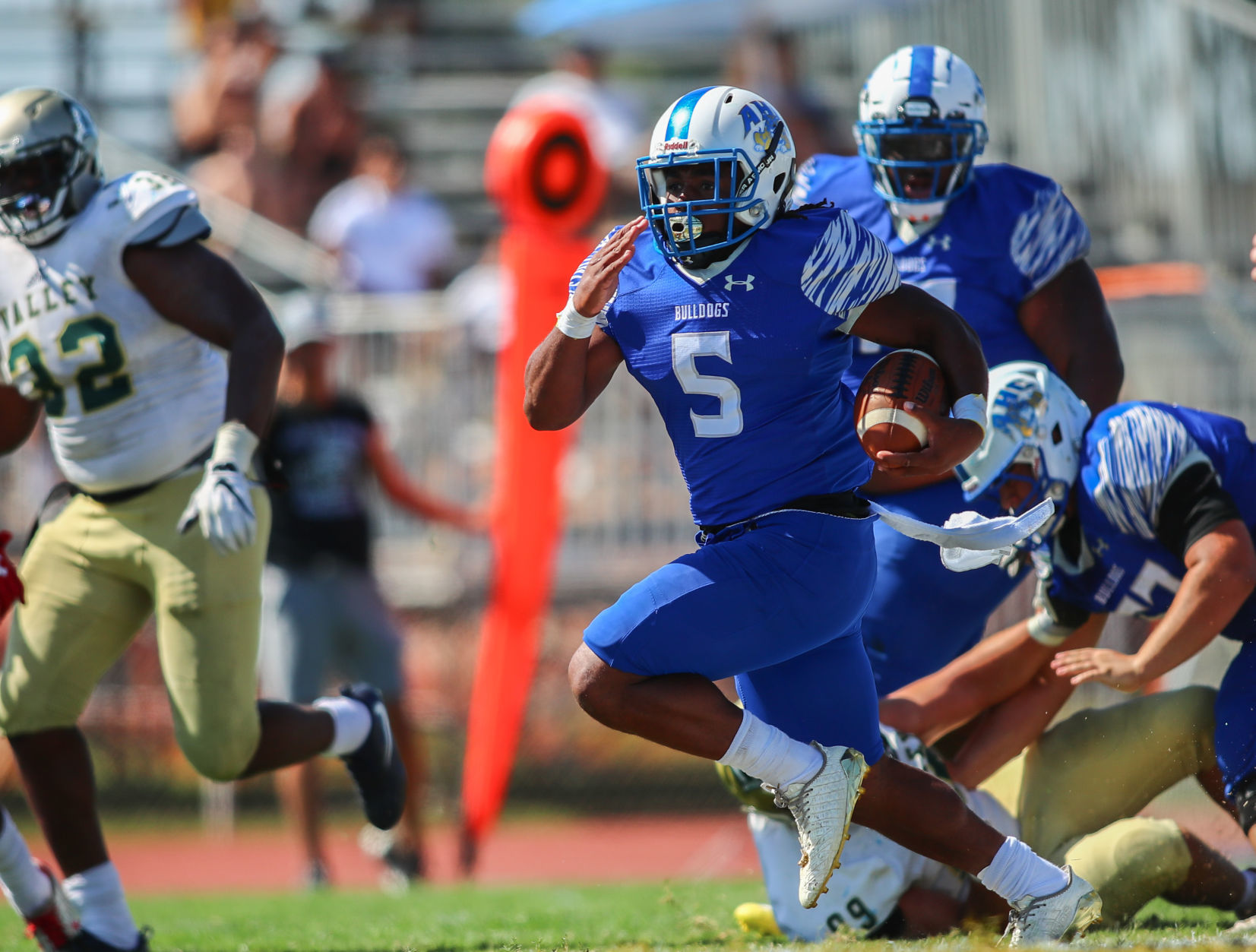091419 Hancock vs LA Valley Football 16.jpg